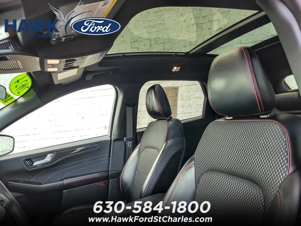 Used 2024 Silver Metallic Ford ST-Line image 8