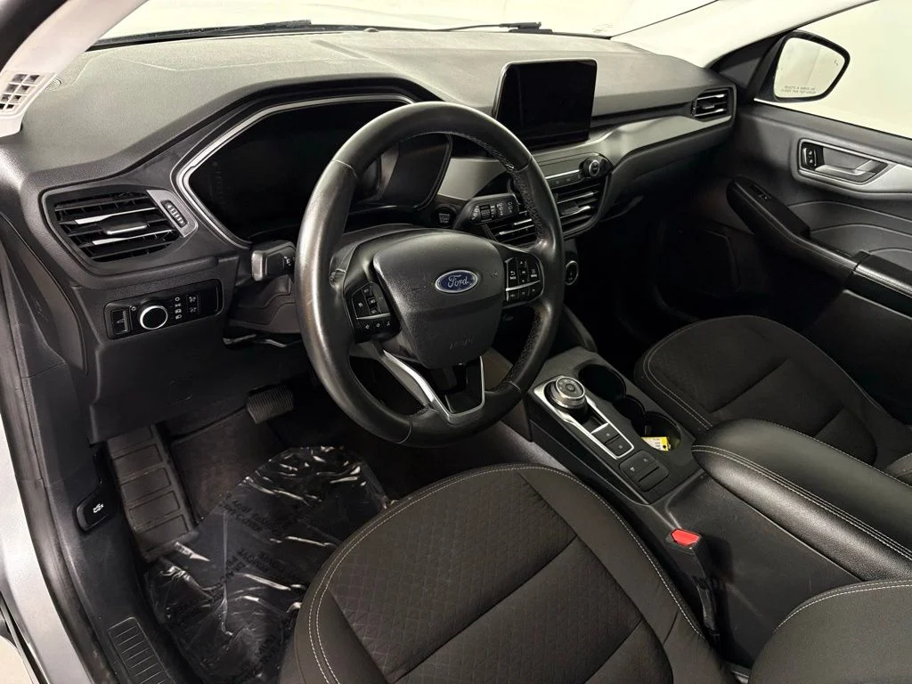Used 2024 Silver Ford Active image 16
