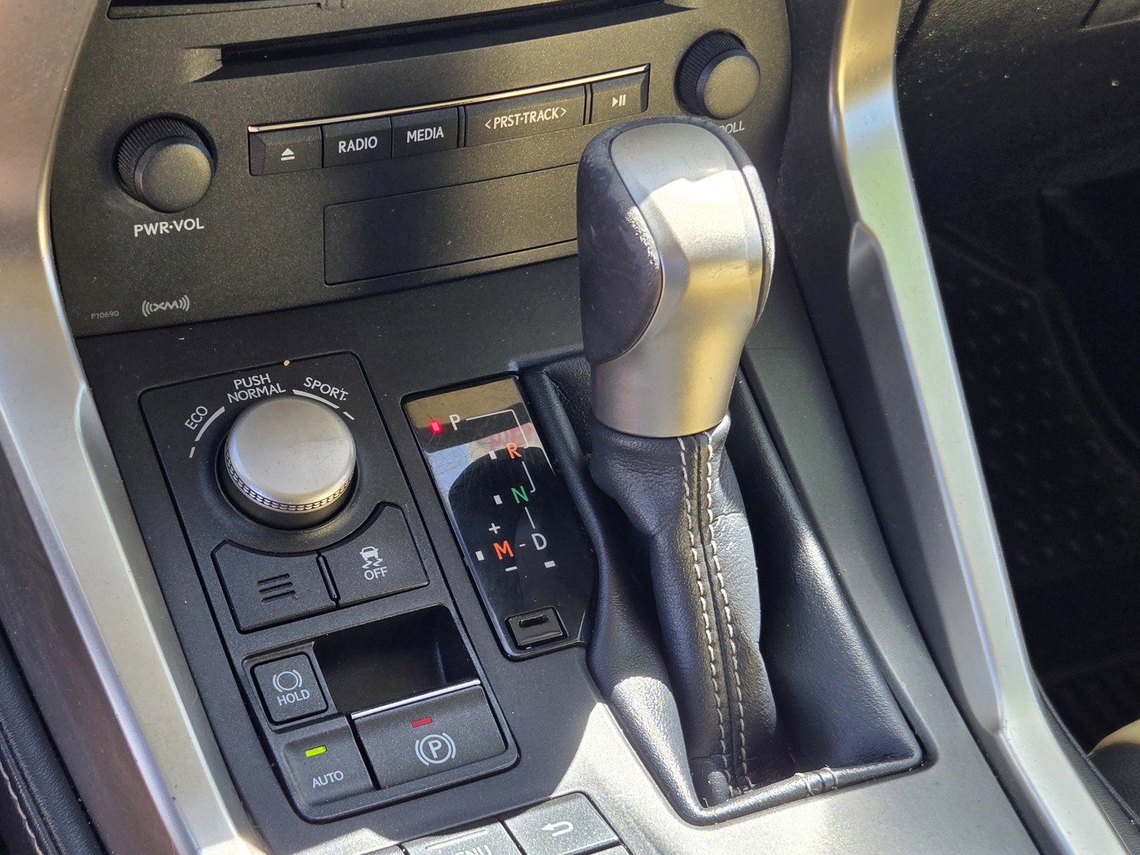 Used 2016  Lexus FSPORT image 19