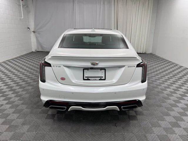 Used 2020 White Cadillac Sport image 5