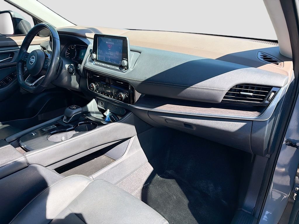 Used 2021 Boulder Gray Pearl Nissan SL image 24