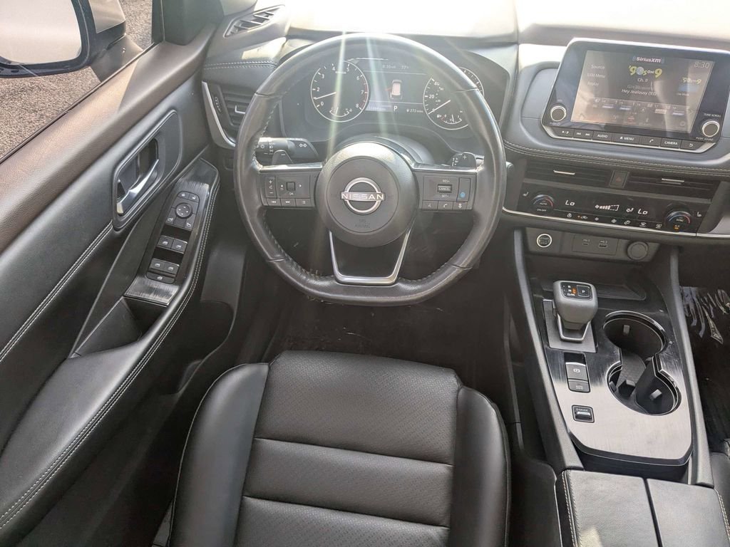 Used 2023 Silver Nissan SV image 17
