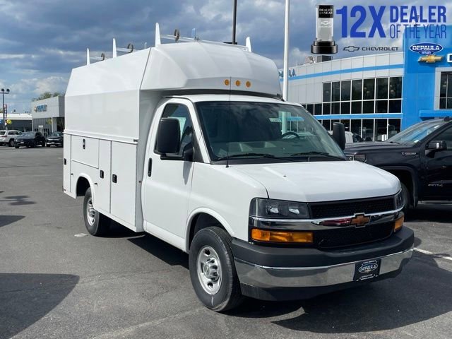 2025 Chevrolet Express 3500 139" WB's photo