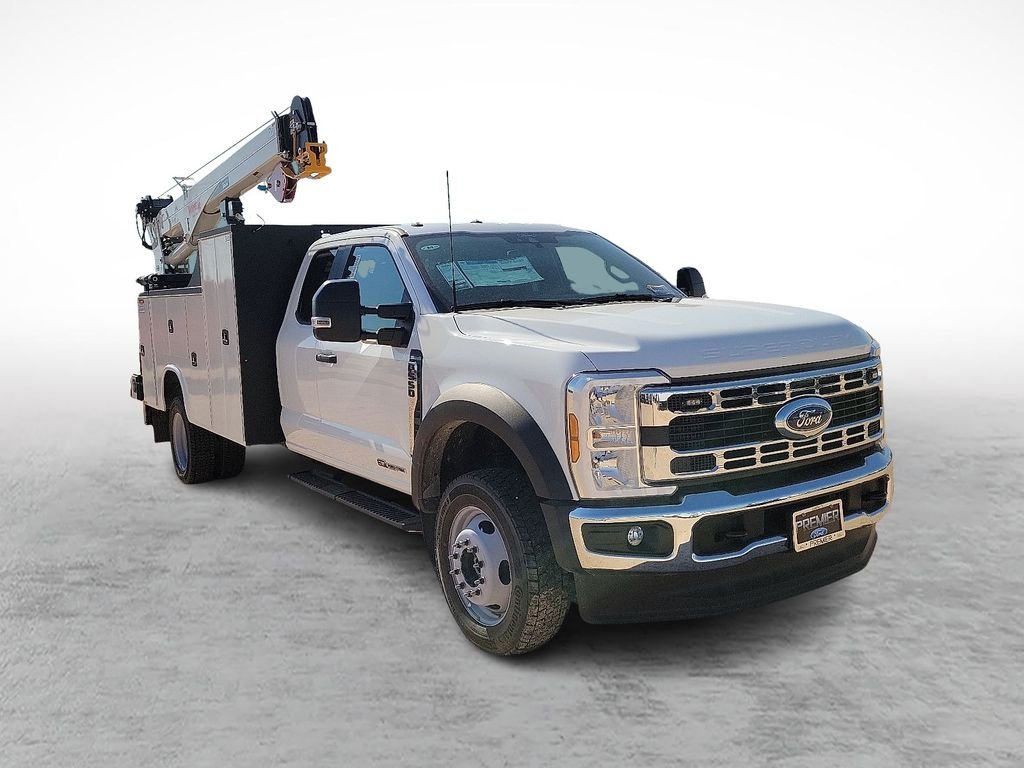 2025 Ford F-550 Super Duty Chassis Cab