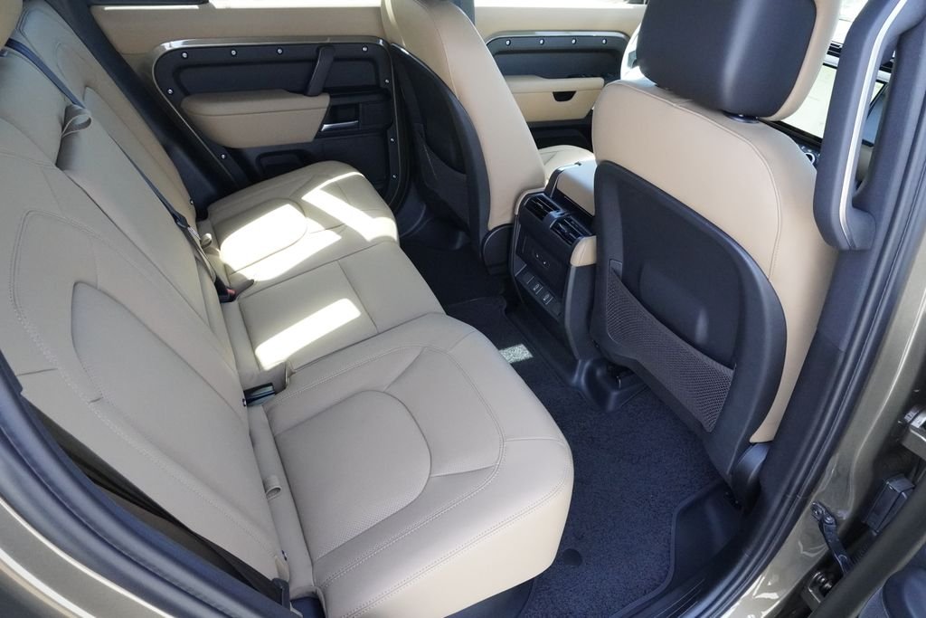 New 2026 Gondwana Stone Land Rover X-Dynamic SE image 26