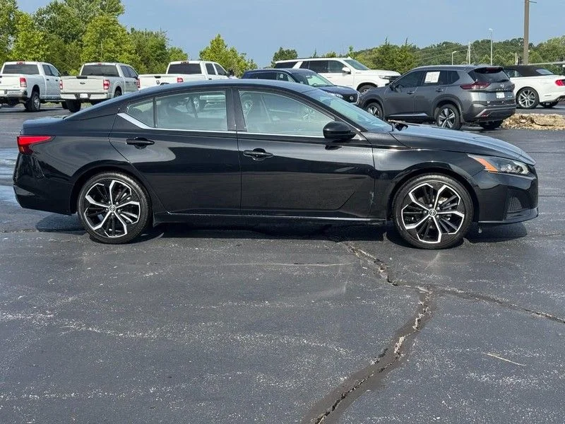 Used 2024 Nissan Altima SR with VIN 1N4BL4CV8RN375722 for sale in Festus, MO