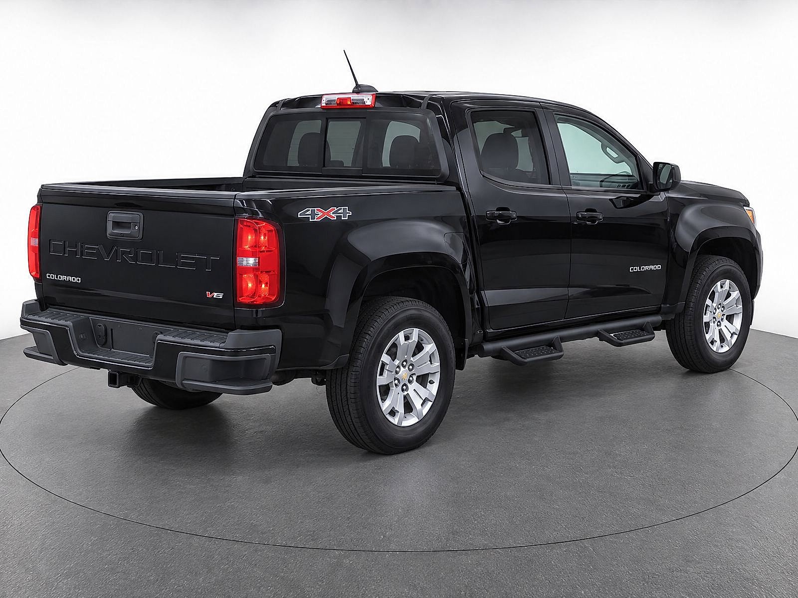 Used 2022 Black Chevrolet 4WD LT image 4