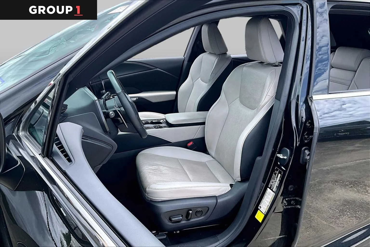Used 2023 Caviar Lexus Premium Plus image 7