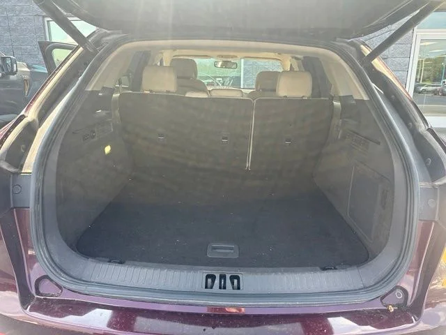 Used 2017 Burgundy Lincoln Reserve image 17