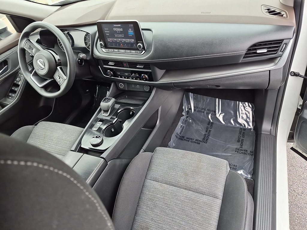 Used 2023 Pearl White TriCoat Nissan SV image 29