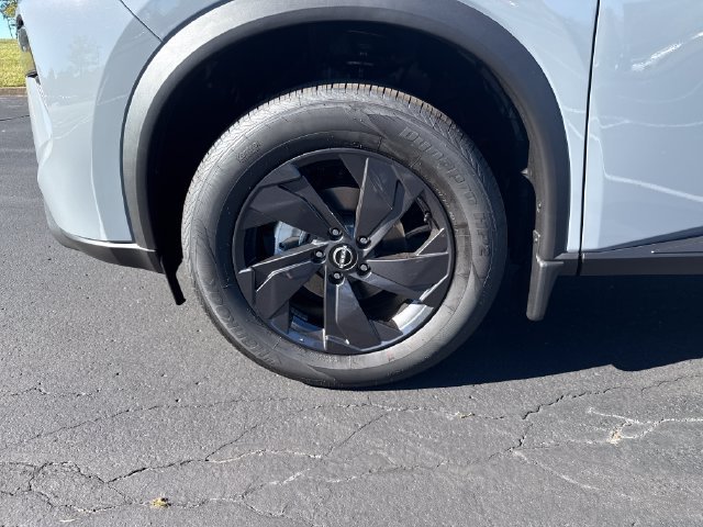 New 2026 Gray Nissan SV image 10