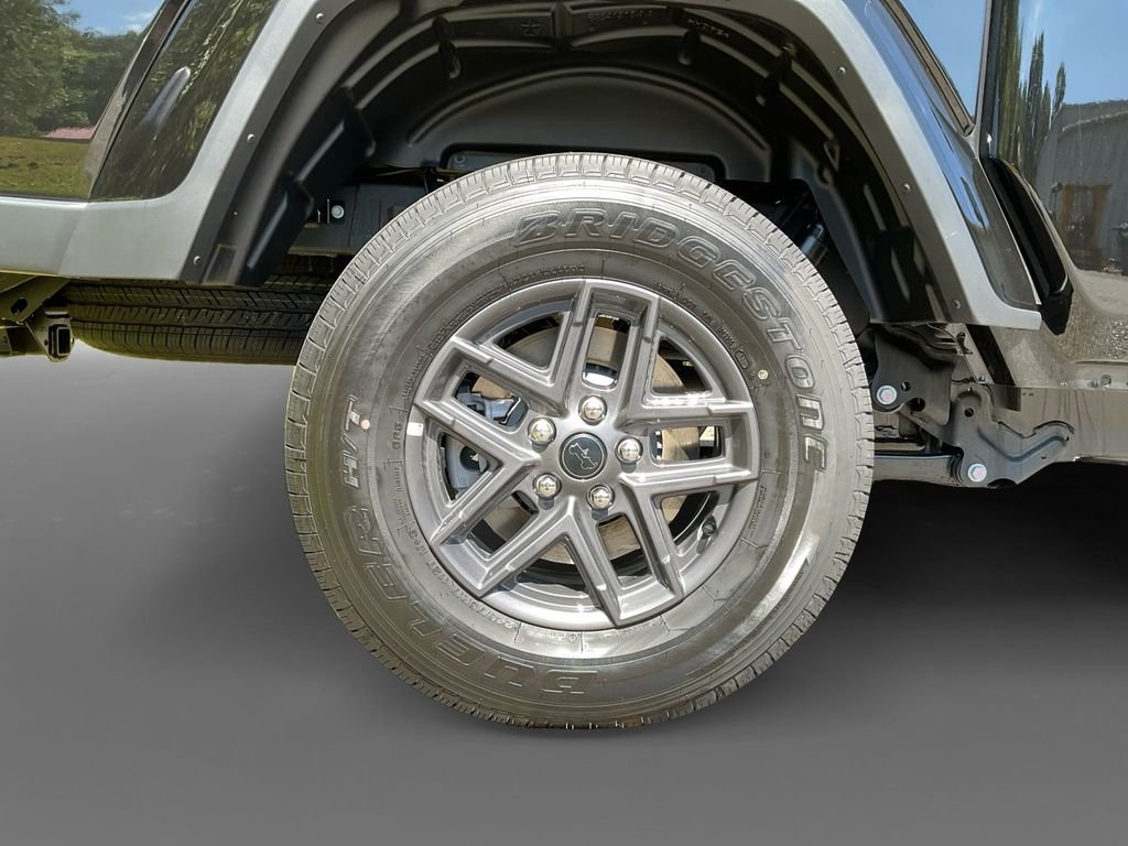 New 2025 Black Clear-Coat Exterior Paint Jeep Sport S image 15