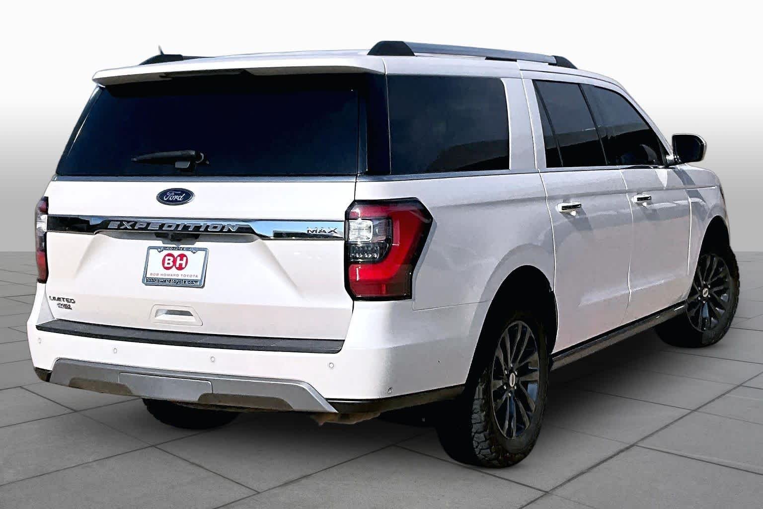 Used 2019 White Platinum Metallic Tri-Coat Ford Limited image 13