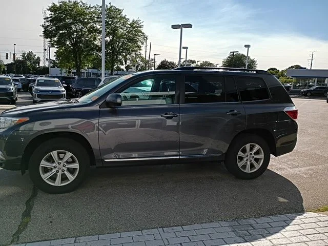 Used 2012 Gray Toyota SE image 5