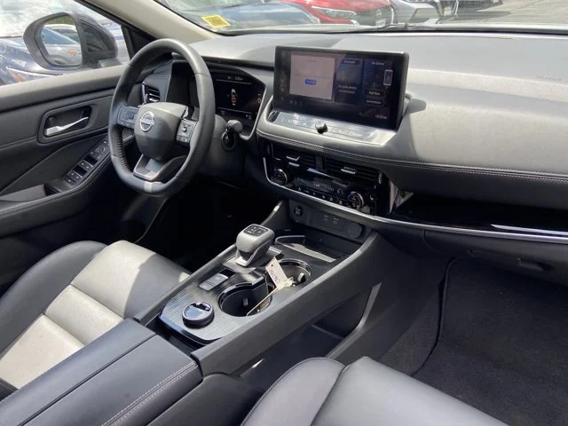 2025 Nissan Rogue SL - Photo 19