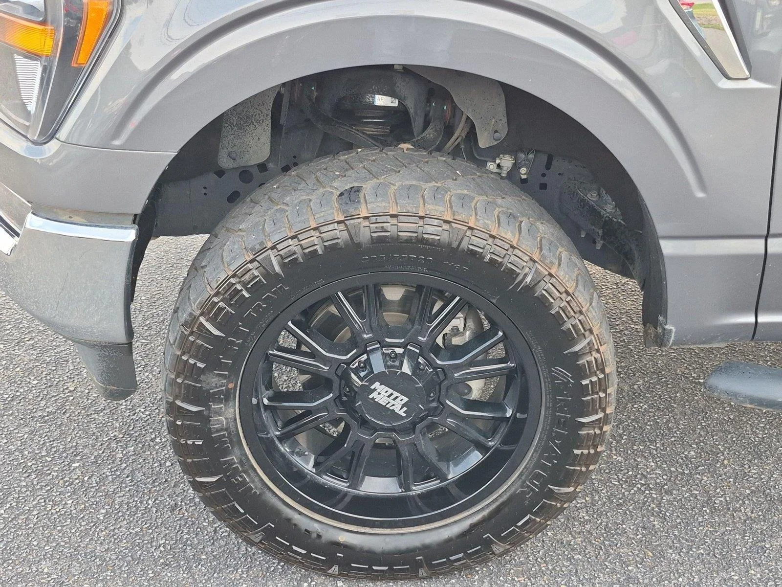 Used 2023 Carbonized Gray Metallic Ford XLT image 10
