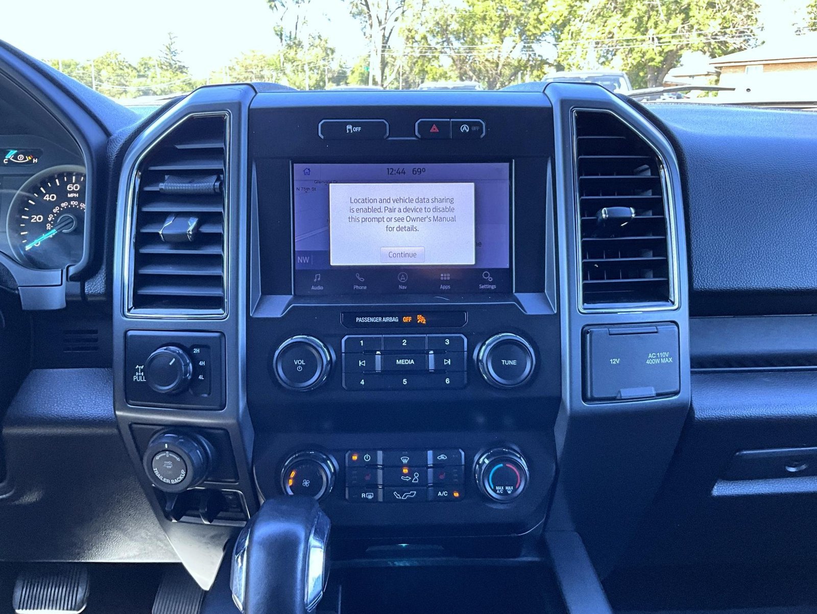 Used 2020 Black Ford XLT image 19