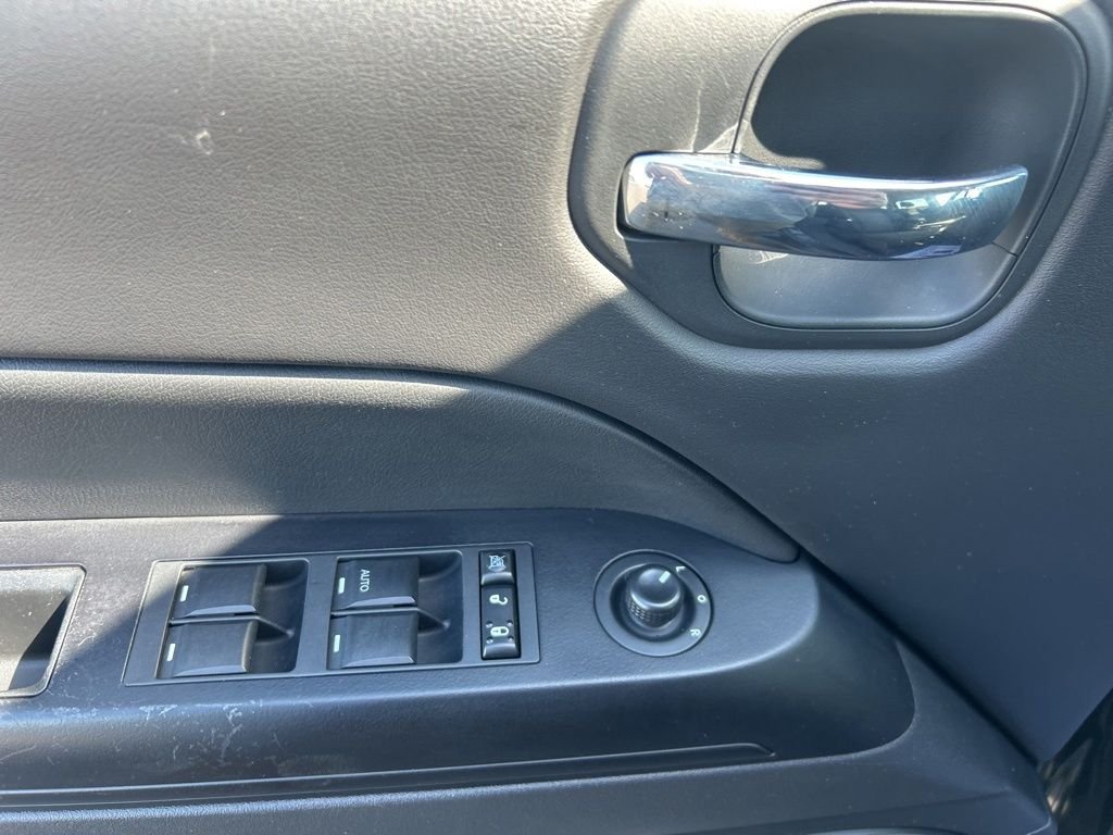 Used 2017 Black Jeep Sport image 12