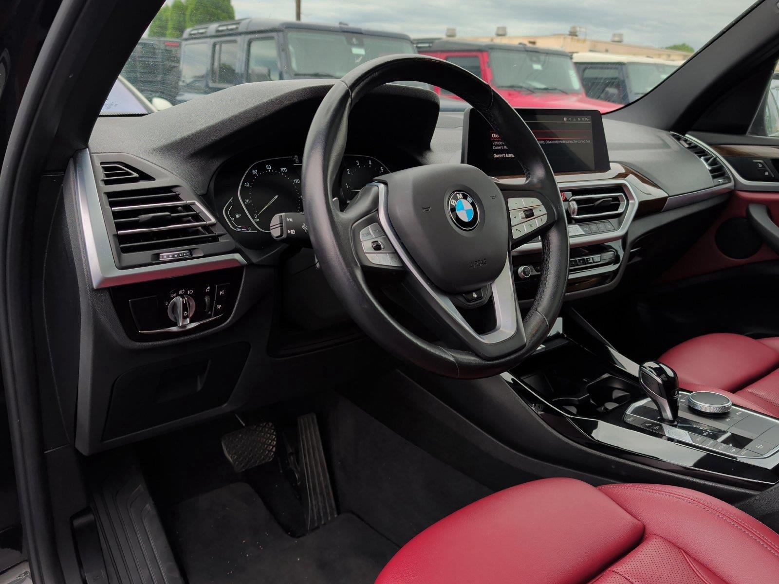 Used 2022 Black Sapphire Metallic BMW xDrive30i image 15