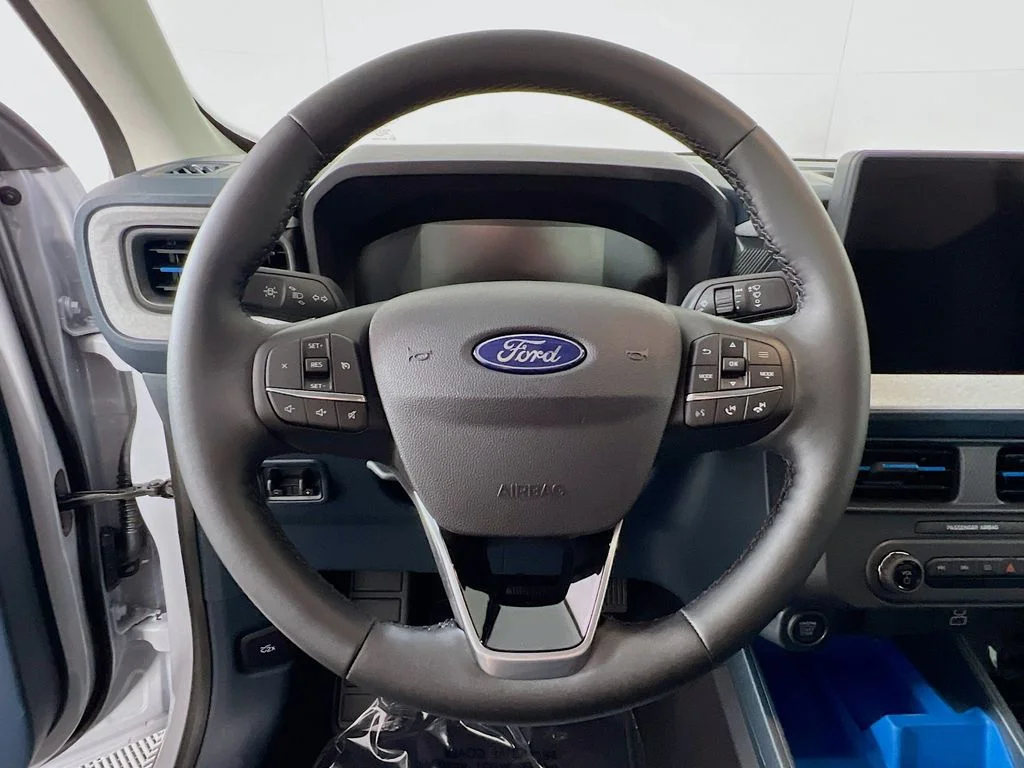 New 2026 Space White Metallic Ford XLT image 8