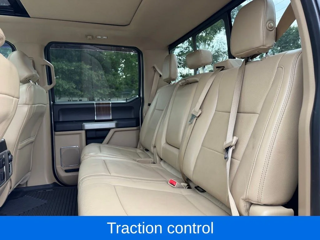 Used 2015 White Ford Lariat image 23