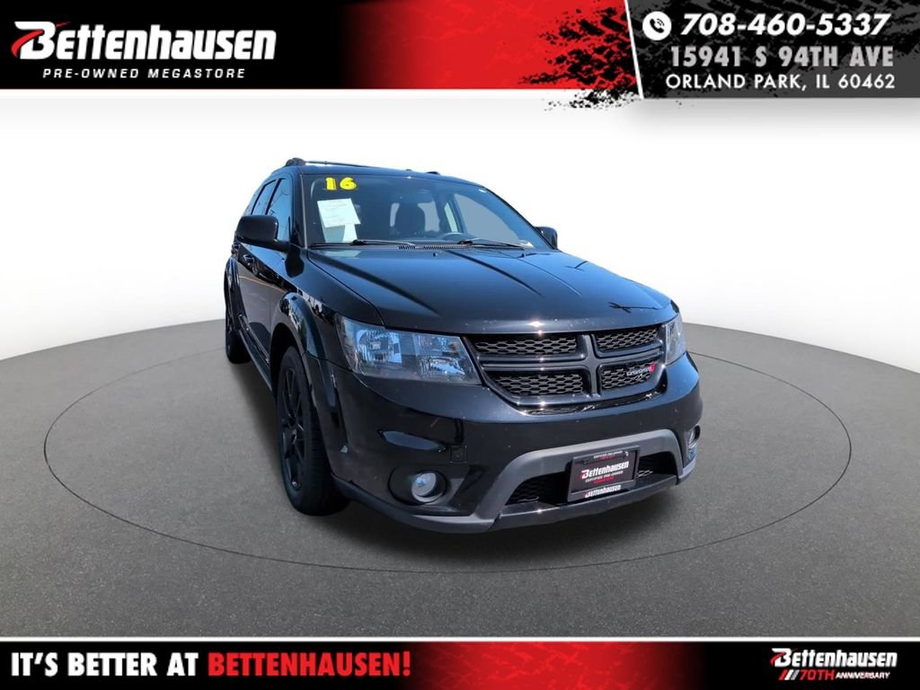 Certified Used 2016 Black Dodge SXT image 3