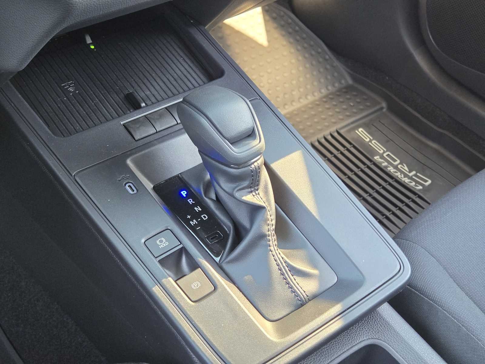 2026 Toyota Corolla Cross LE - Photo 27