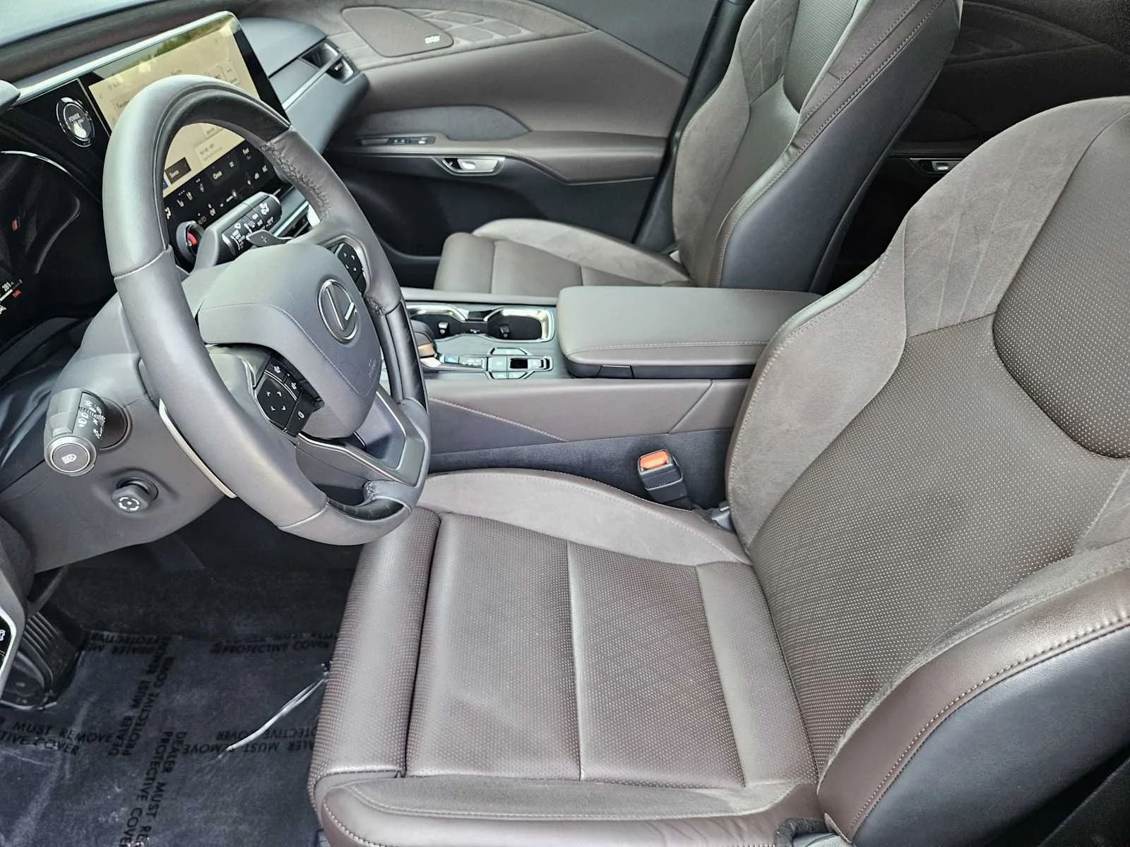 Certified Used 2025 CAVIAR Lexus Luxury image 8
