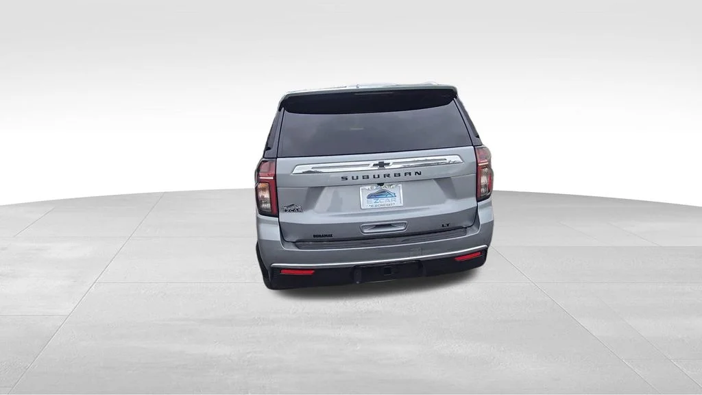 Used 2024 Gray Chevrolet LT image 7