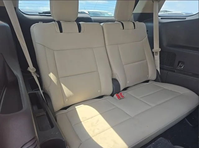 Used 2022 White Ford Platinum image 9