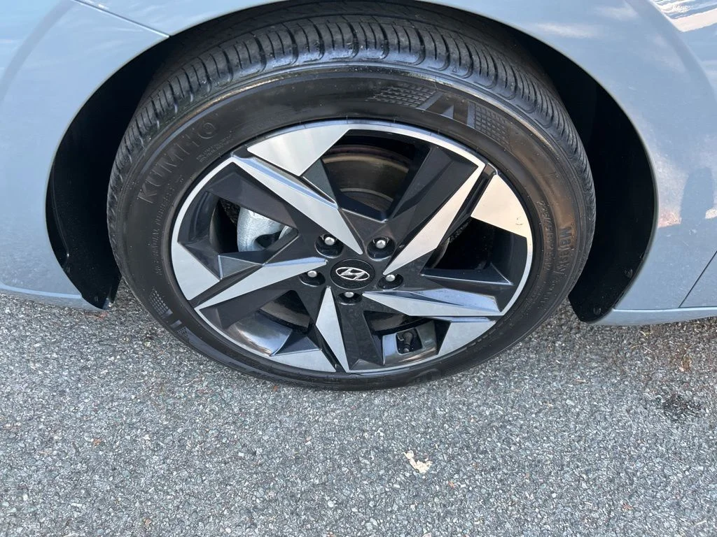 Used 2021 Gray Hyundai Limited image 11