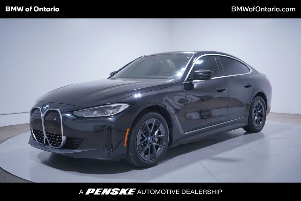 2023 BMW i4 eDrive35's photo
