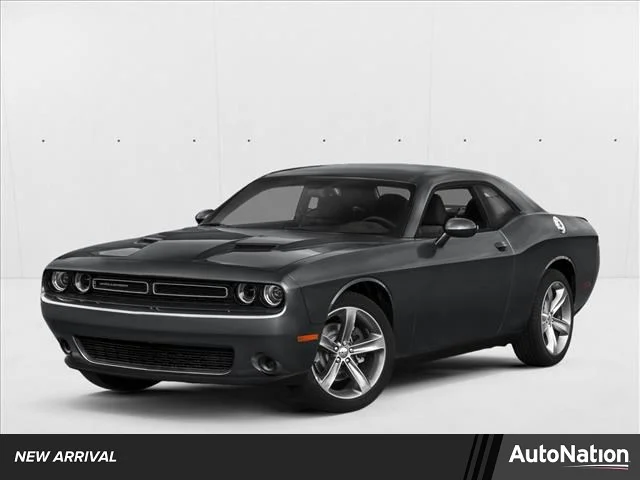 2016 Dodge Challenger SXT's photo