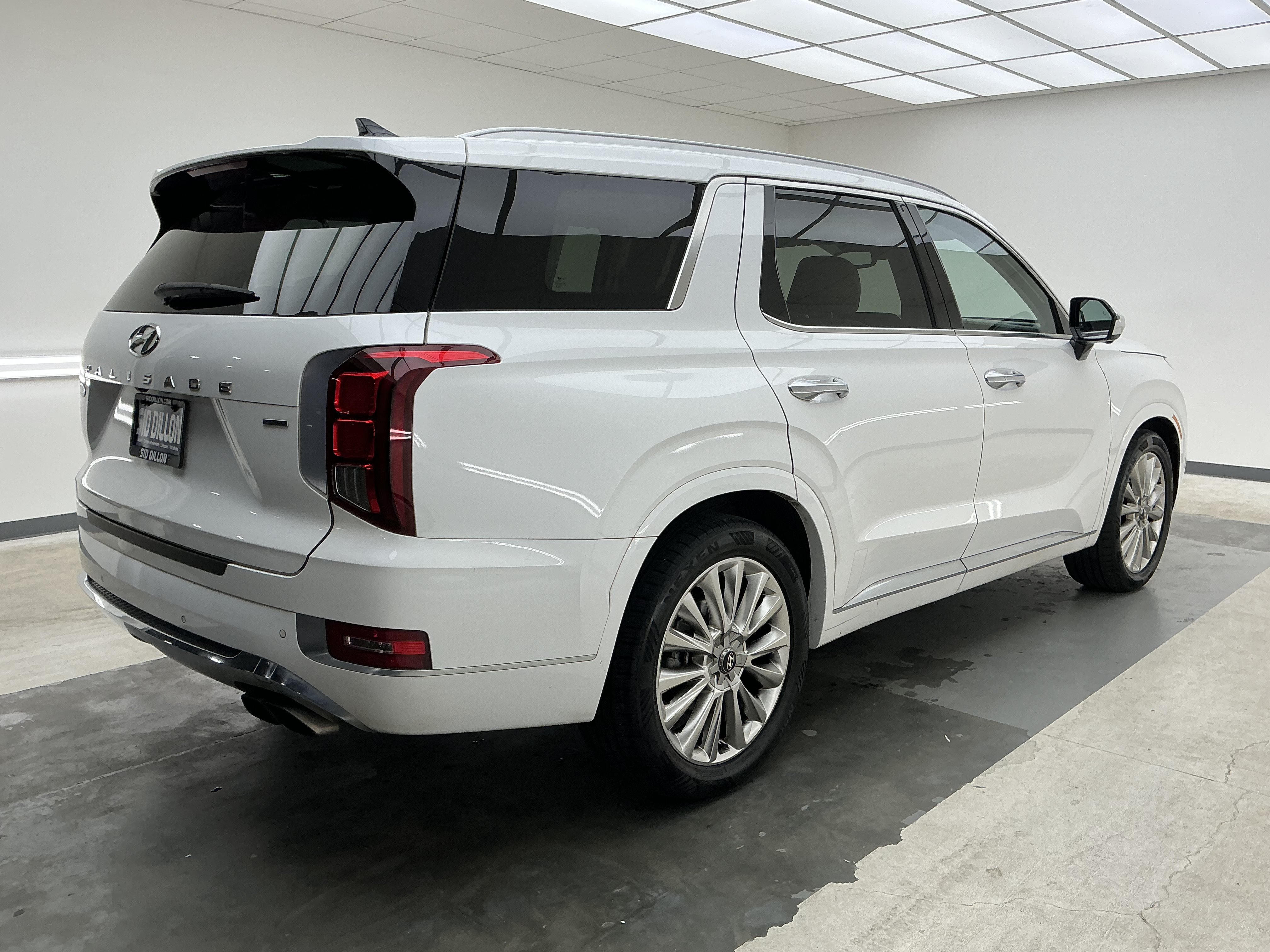 Used 2020 Hyper White Hyundai Limited image 4
