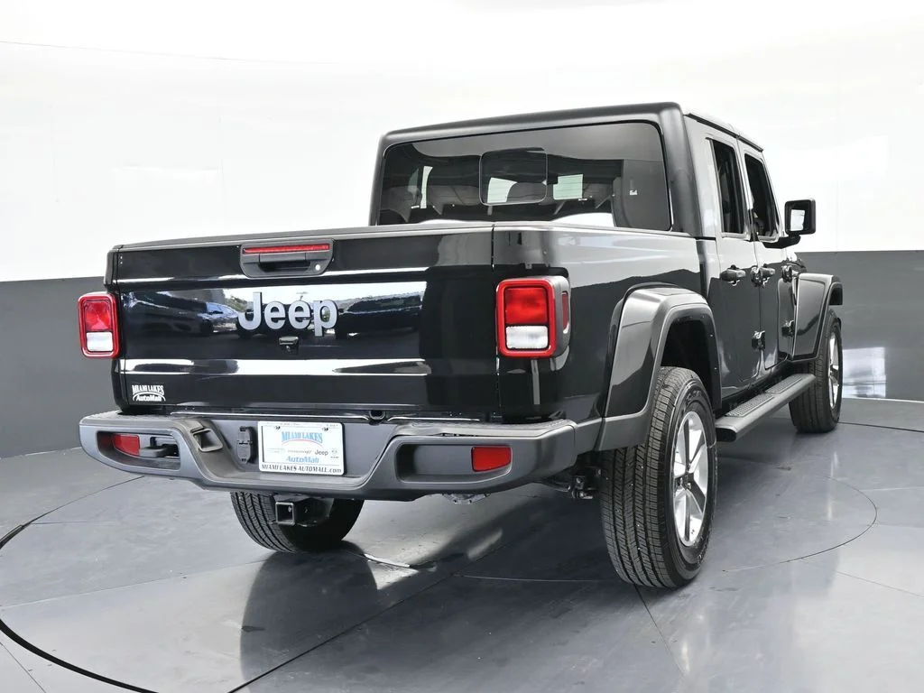 Used 2024 Black Clearcoat Jeep Sport S image 4
