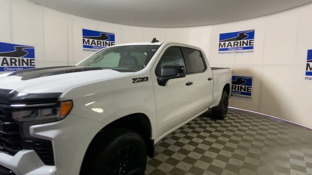 Used 2024 Summit White Chevrolet LT Trail Boss image 6