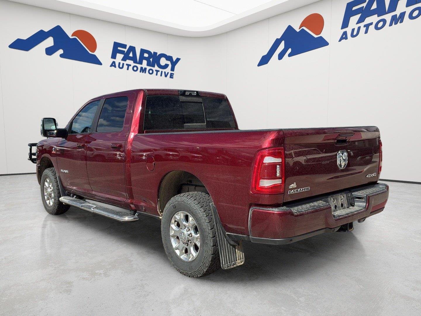Used 2024  RAM Laramie image 4