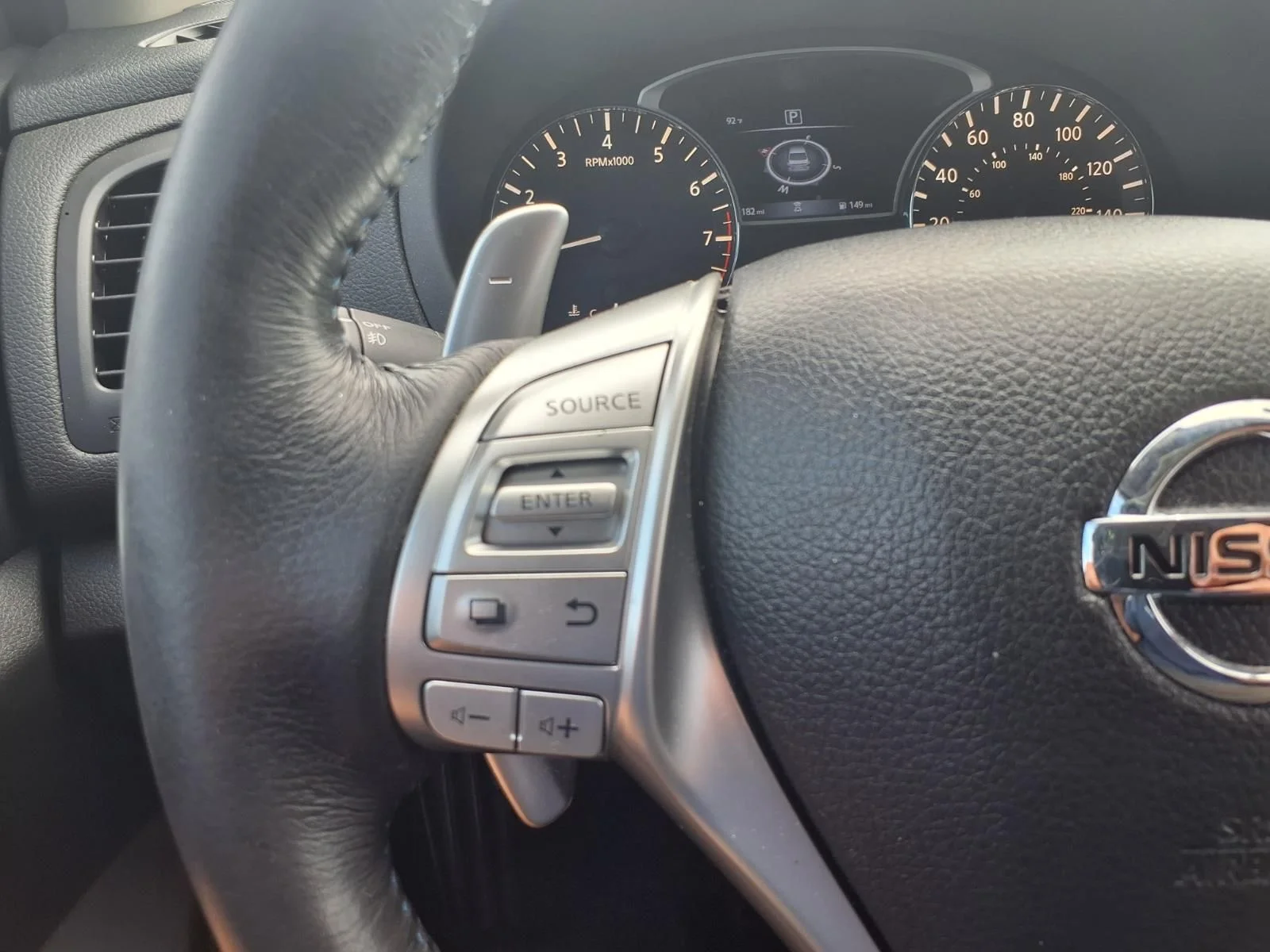 Used 2018 Black Nissan 2.5 SR image 16
