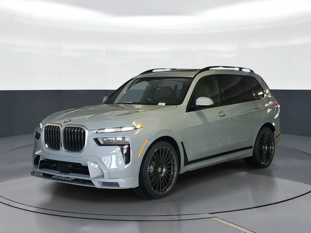 2026 BMW X7 ALPINA XB7's photo