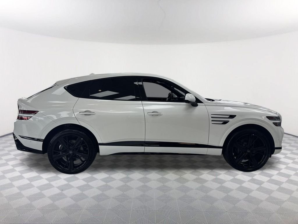 New 2026 White Genesis 3.5T e-SC image 4
