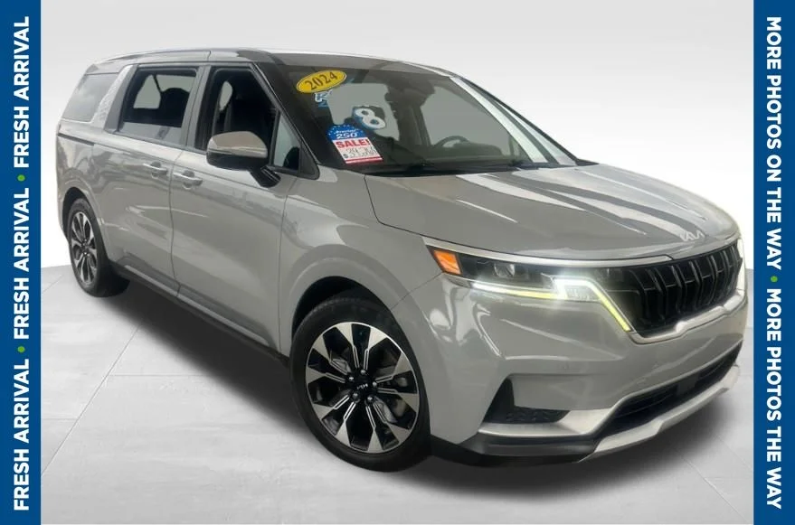 Used 2024 White Kia EX image 1