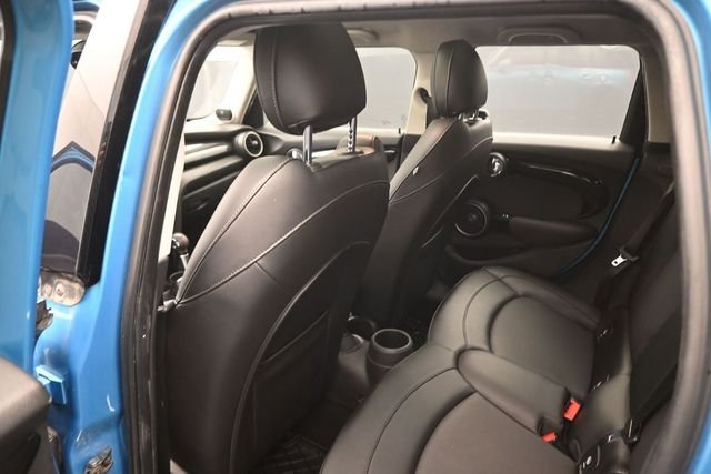 Used 2015 Blue MINI Base image 7