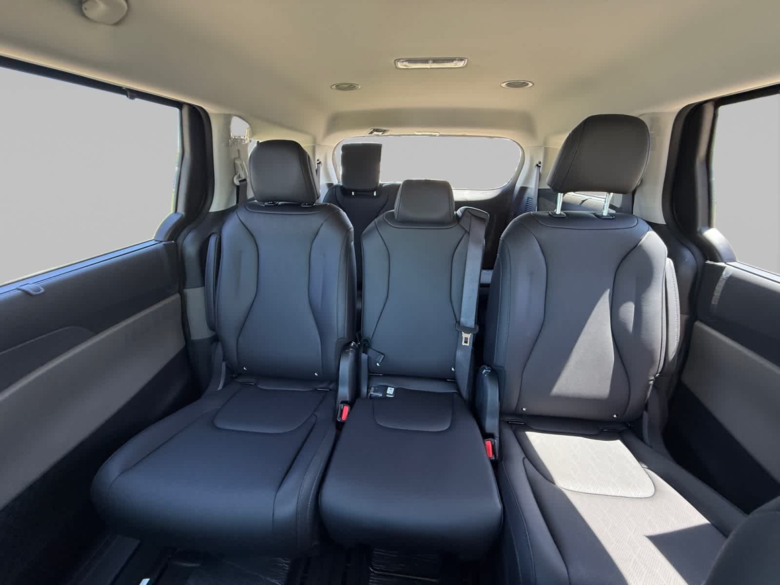 New 2026 Flare Red Kia EX image 21