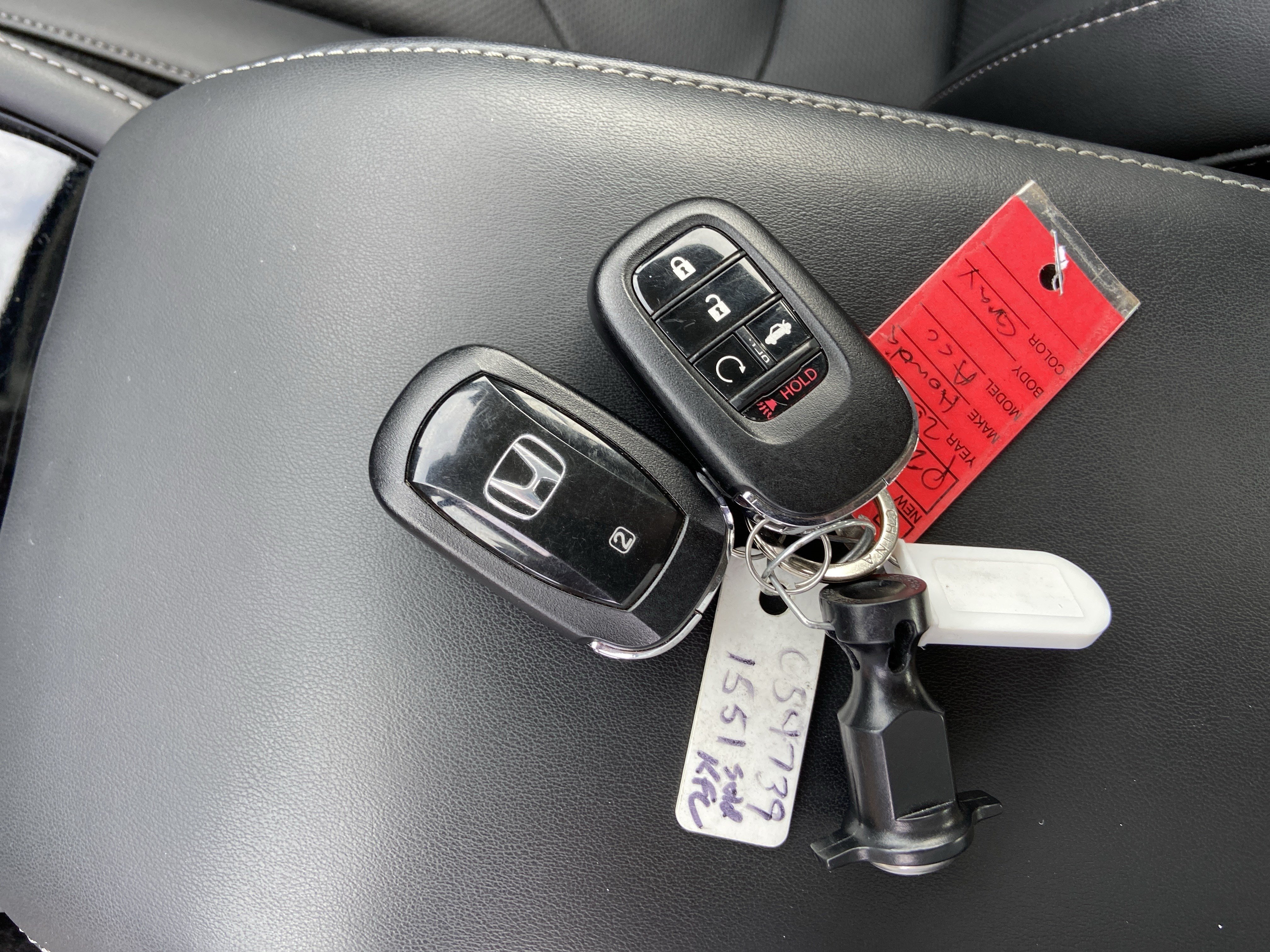 Used 2023 Urban Gray Pearl Honda Touring image 42