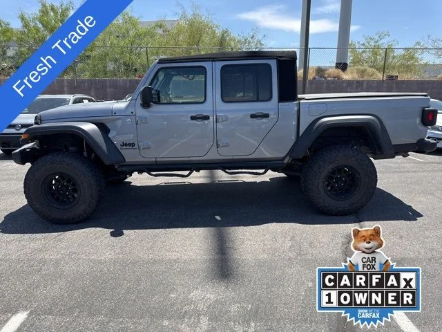 2020 Jeep Gladiator Sport S's photo