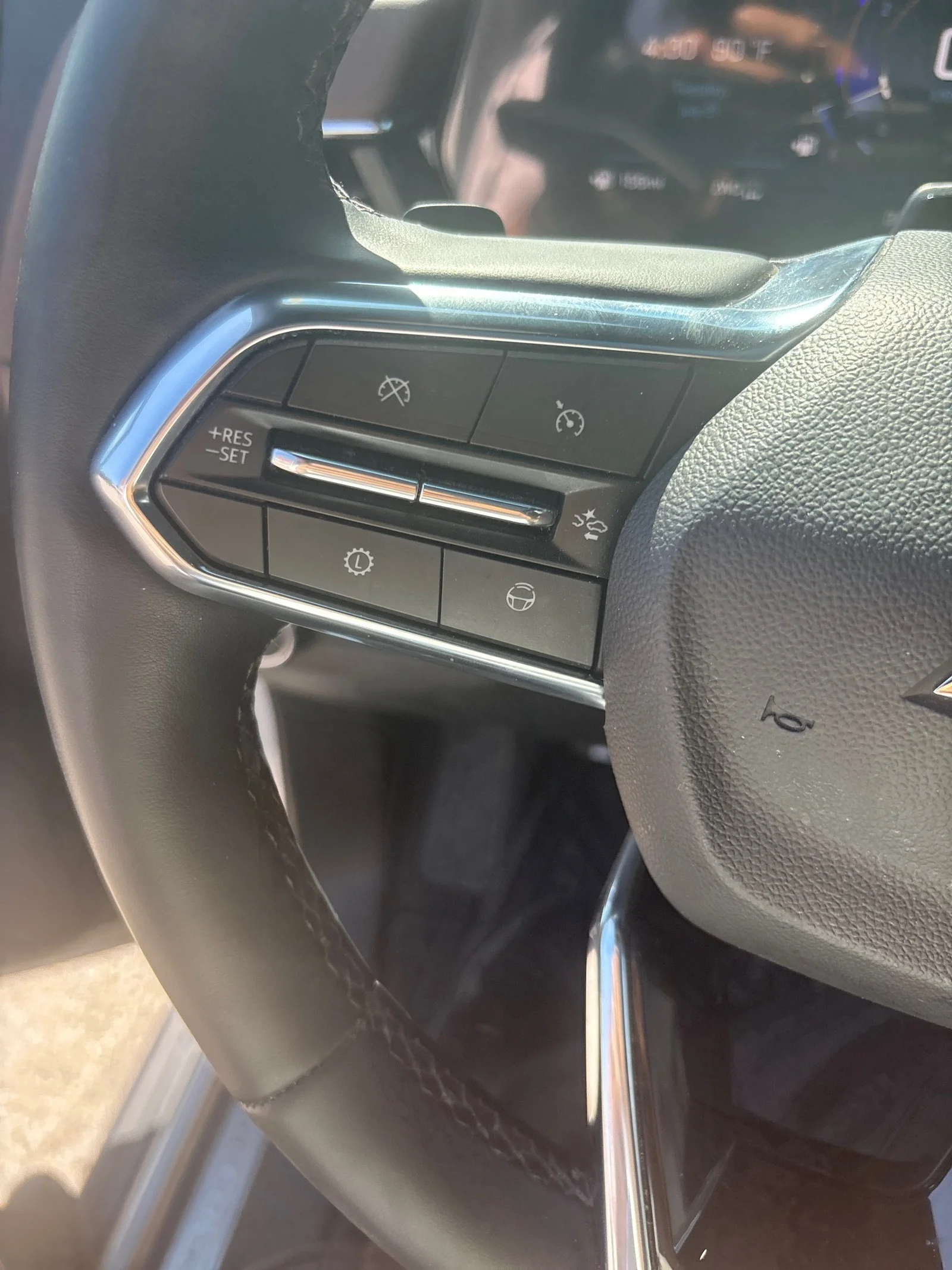 Used 2025 Chevrolet Tahoe High Country with VIN 1GNS6TRL4SR262275 for sale in Kansas City