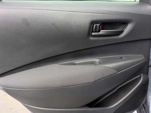 Certified Used 2025  Toyota LE image 28