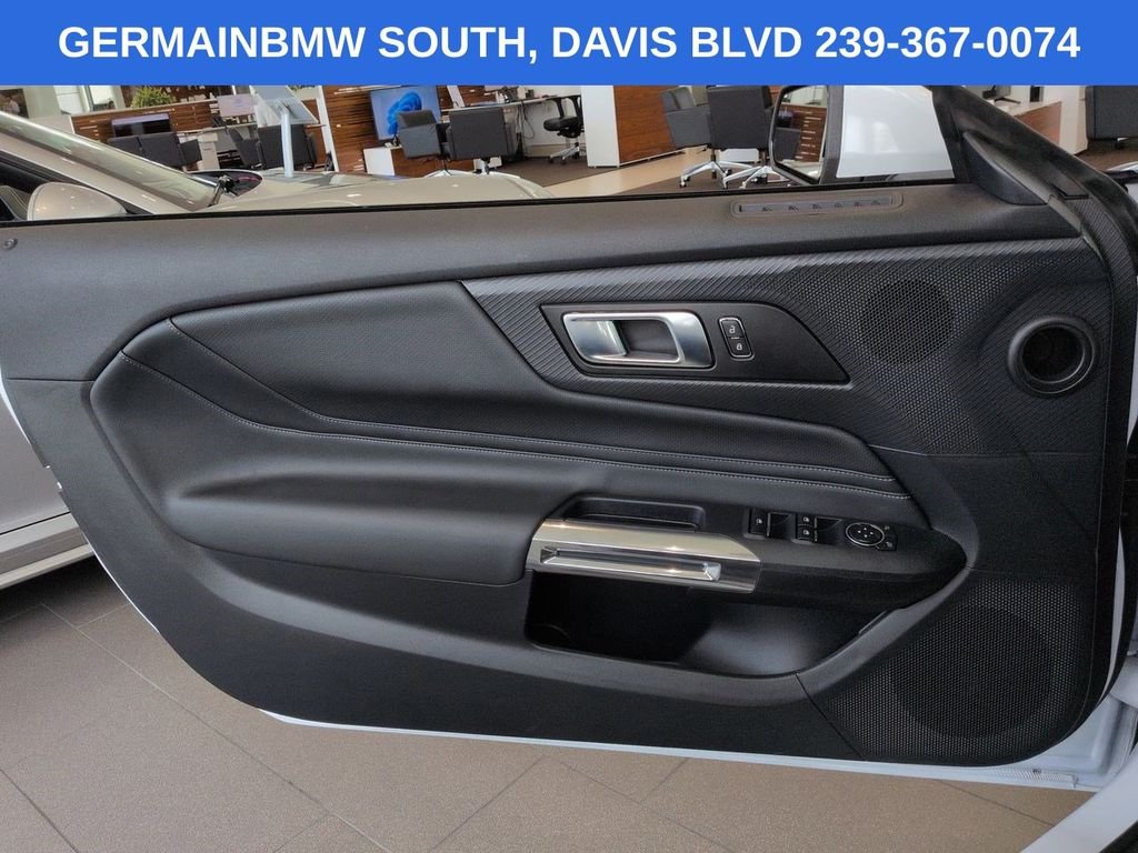 Used 2025 Oxford White Ford GT Premium image 27