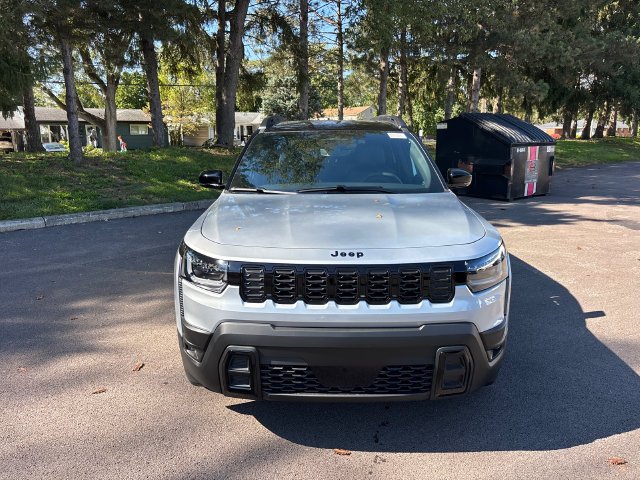 New 2026 Silver Zynith Clear-Coat Exterior Paint Jeep Limited image 8