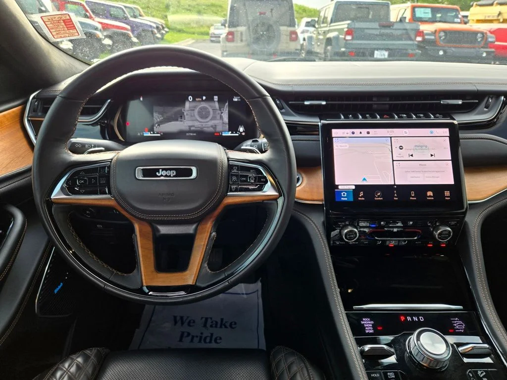 Certified Used 2022 Black Jeep Summit Reserve image 18